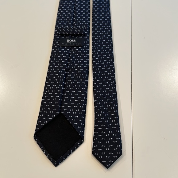 Boss Men’s Tie - Picture 4 of 4